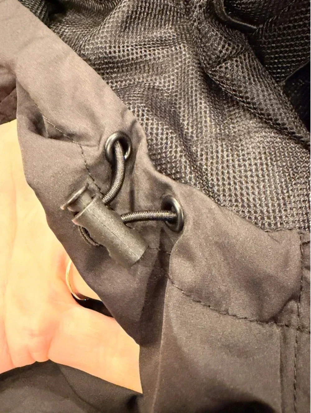 Cedar Wood State Hooded Windbreaker